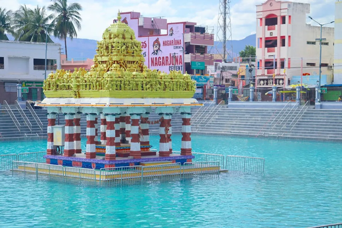 Mantralayam Temple Timings: Darshan, Booking, and Travel Guide