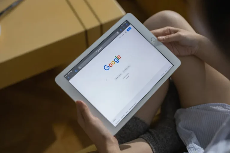 The Search Demand Behind techsslaash.com: What to Cover First