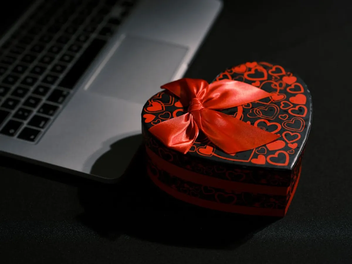 Valentine Gifts Comparison Guide